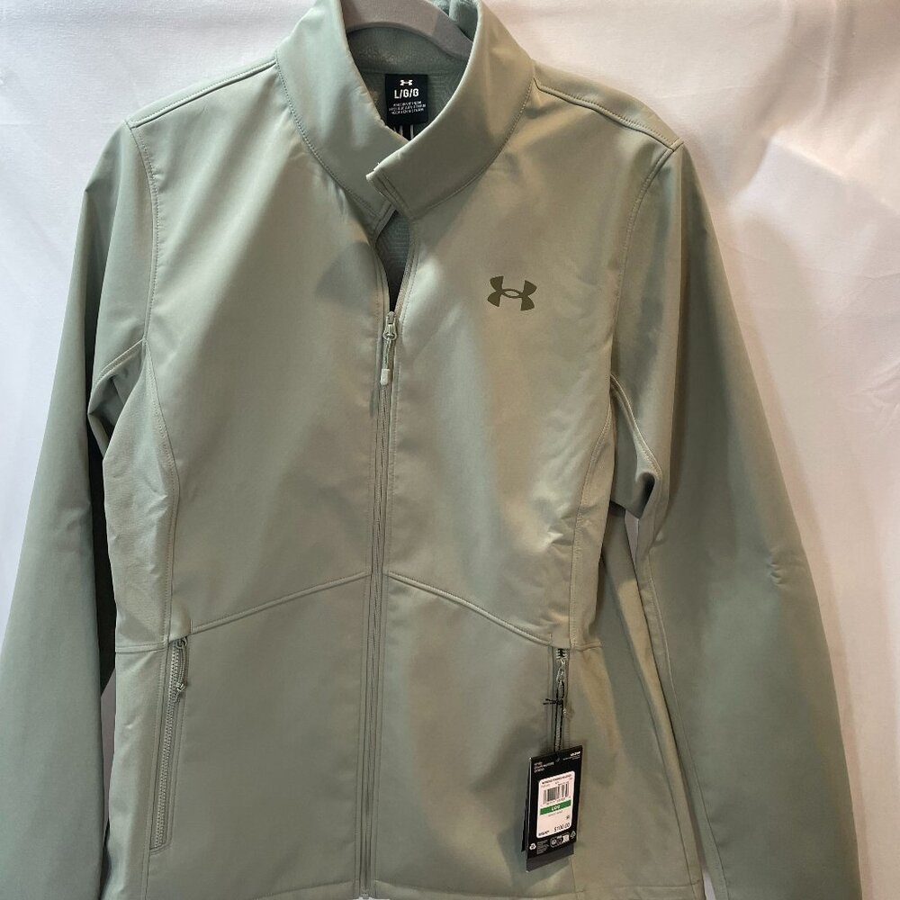 Brand new Under armour Light green rain jacket with pockets and infrared size Lg